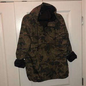 CAMO Light Weight Pull Over Hoodie Jacket.